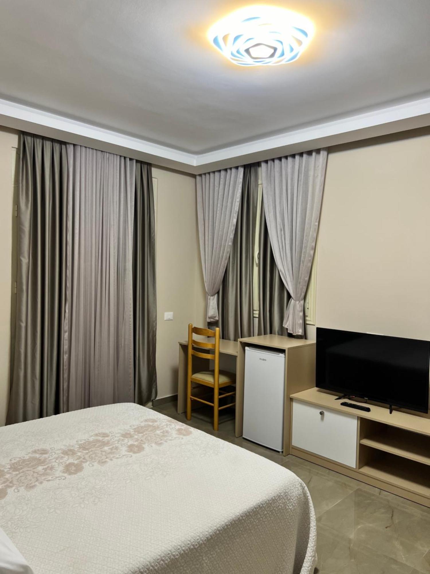 Lyden Hotel Golem  Ngoại thất bức ảnh