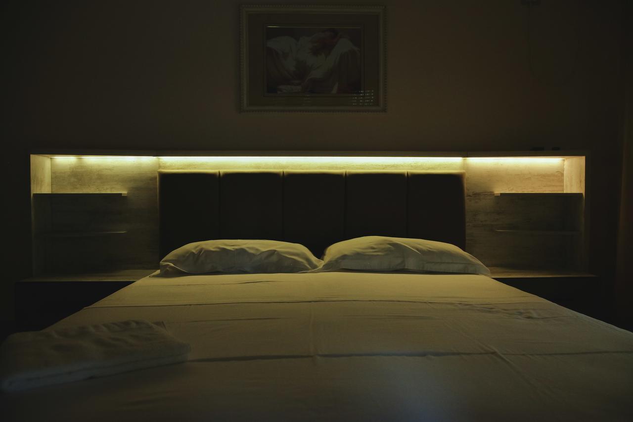 Lyden Hotel Golem  Ngoại thất bức ảnh